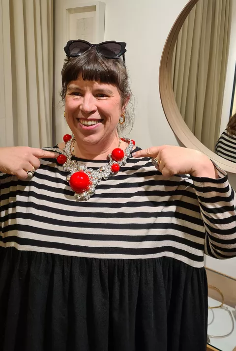 JV-Extravaganza-rouge-ON