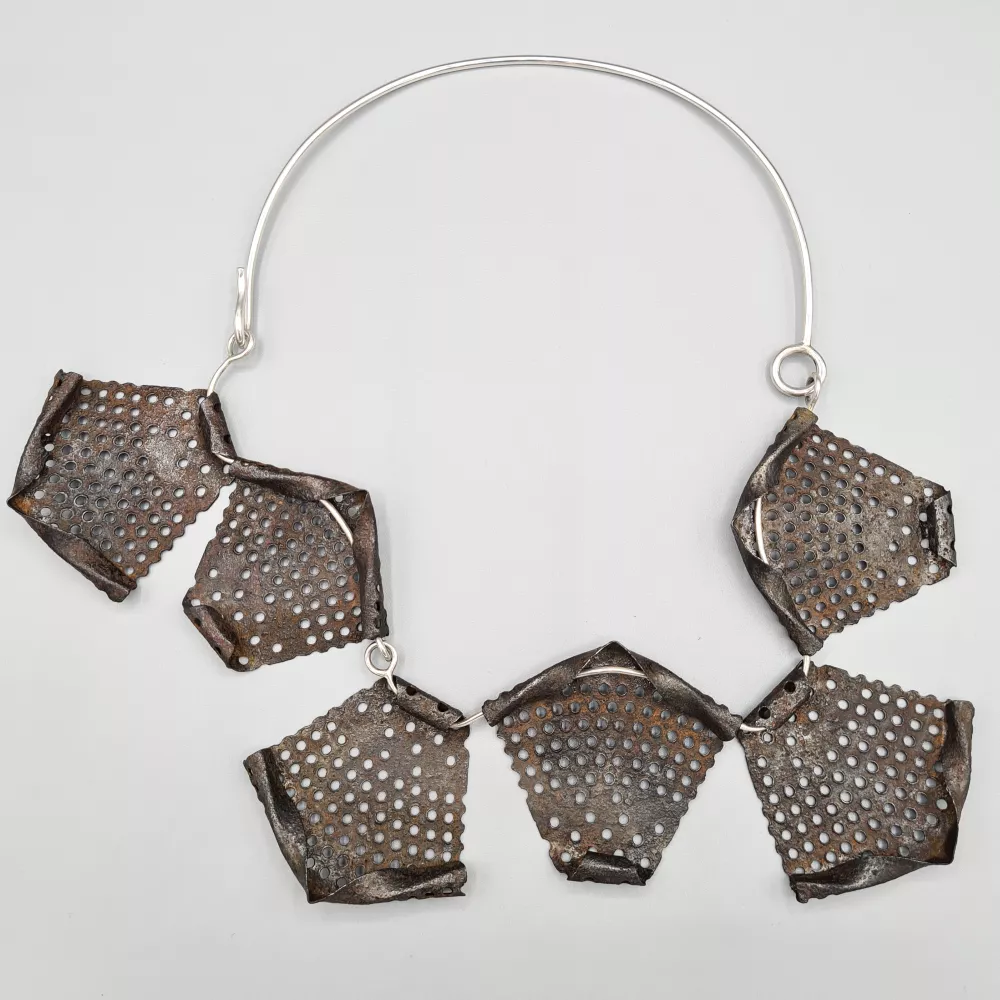 MarianneAnselin-CollierArchéologieMénagère