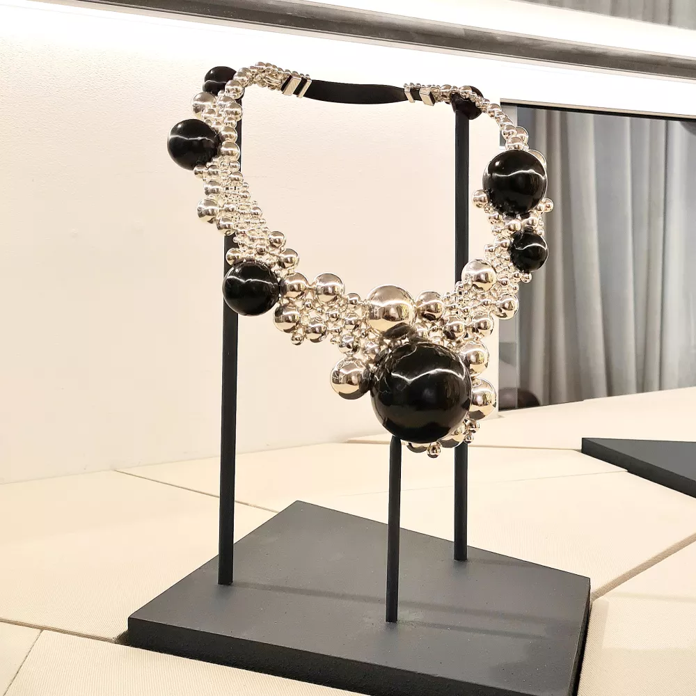 Vasconcelos-Extravaganza-noir-Show