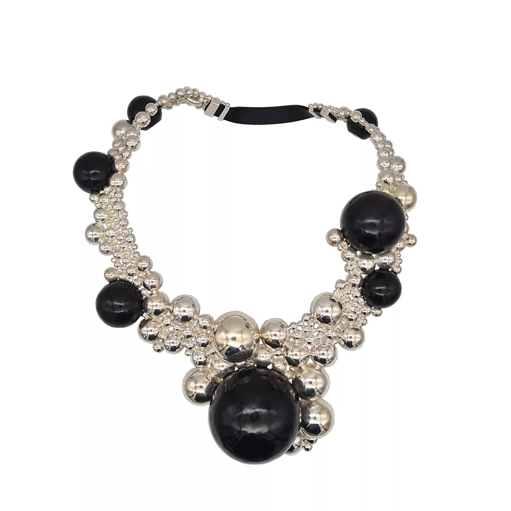 Vasconcelos-Extravaganza-noir