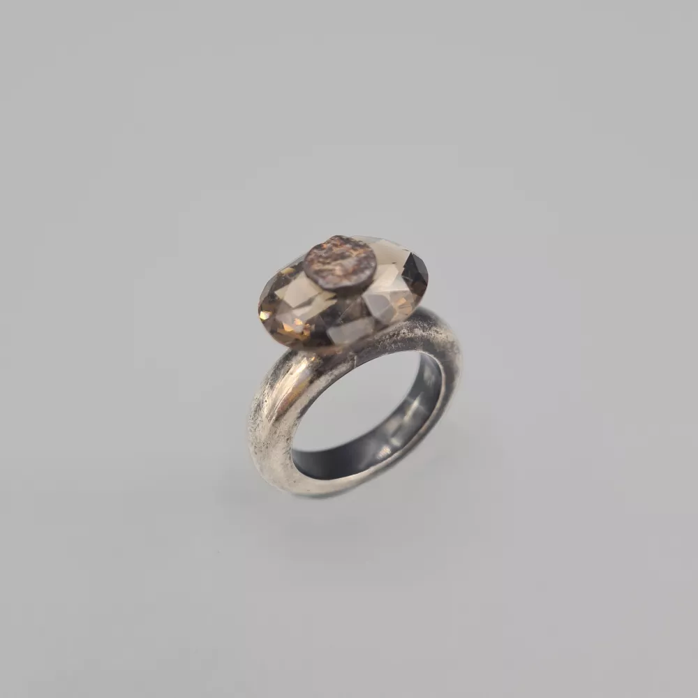 Jonemann-Bague-QuartzFume