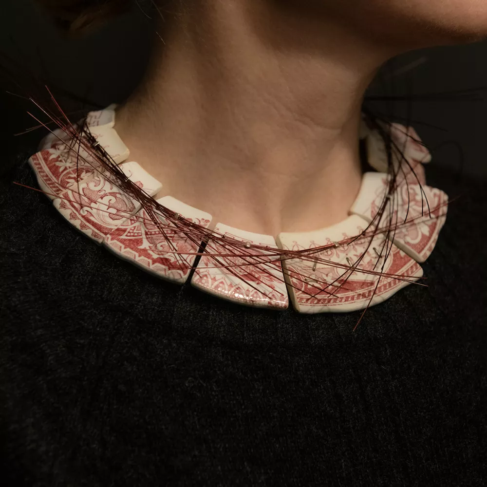 Jonemann-Collier-Faiencerouge-ON