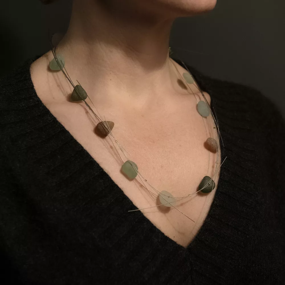 Jonemann-Collier-galetsdeverre-ON