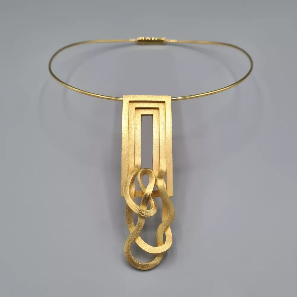 Reinoso-Collier-Frame