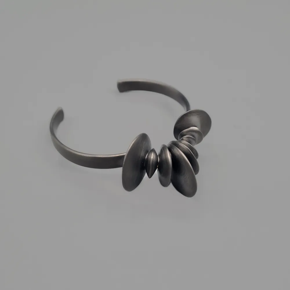 BAS-Manchette-Falak-noire