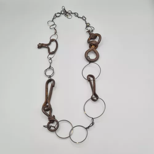 Marianne-Sautoir-Attache