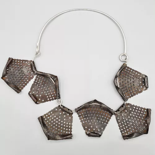 MarianneAnselin-CollierArchéologieMénagère