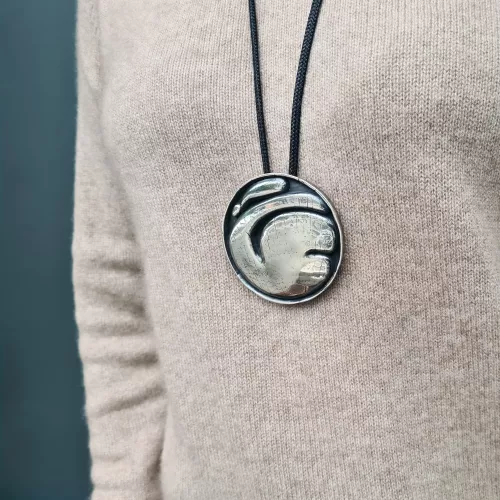 WKP-Danslalune-Pendentif-HD-ON