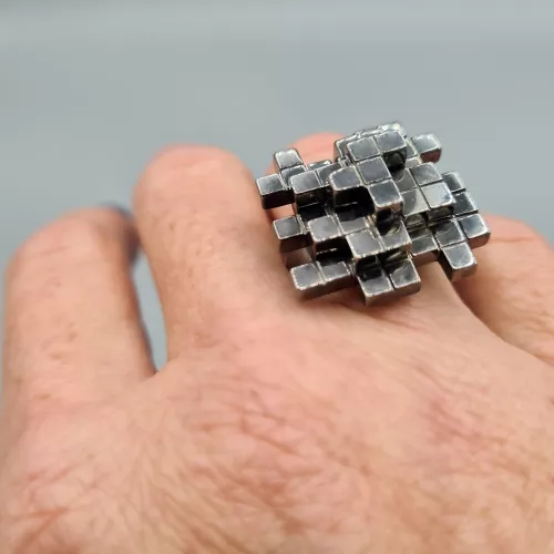 Chevalier-Bague-Voxels-noir-ON