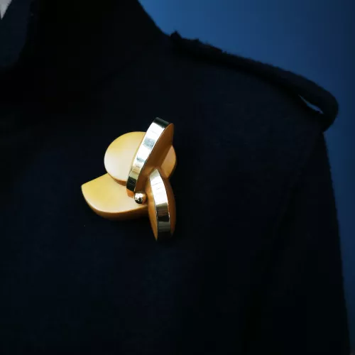 Vari-Broche-Clytia-ON